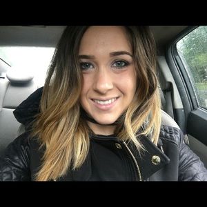 Meet your Posher, Natalie